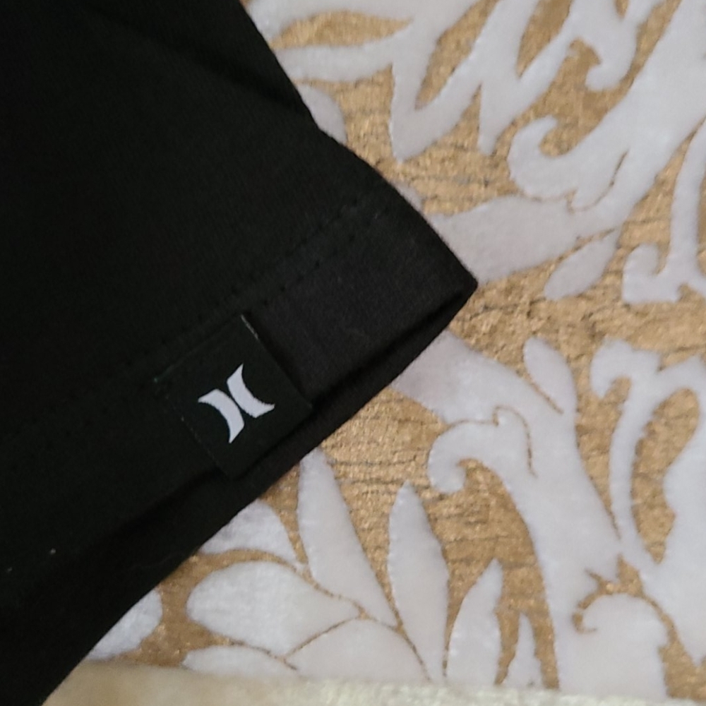 Hurley Graphic Tee - XL - Picture 5 of 5